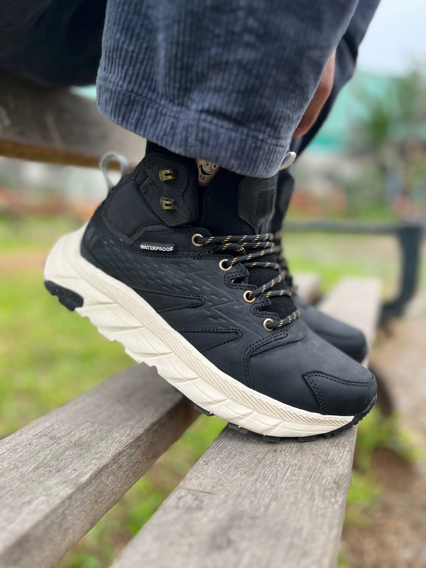 ZAPATILLA VIBRAM NEGRA