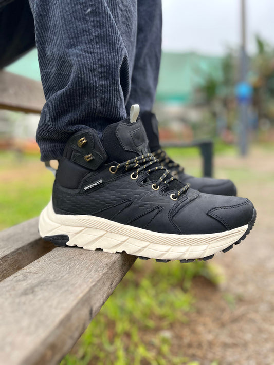 ZAPATILLA VIBRAM NEGRA